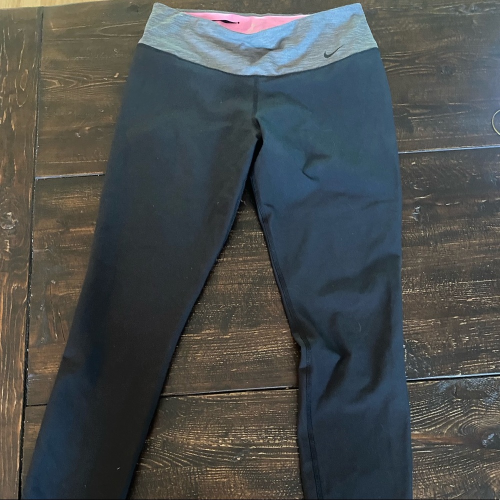Women’s Nike Dry Fit yoga pants